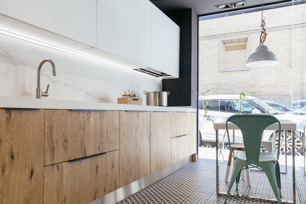laida tienda de muebles de cocina en zaragoza y exposición