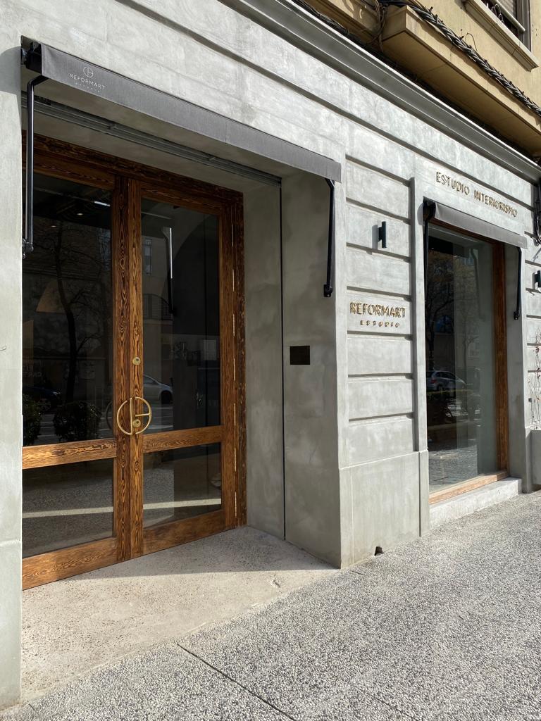 reformart baños y cocinas en zaragoza showroom tienda